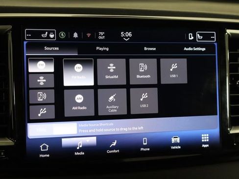 Used 2025 Chrysler Pacifica Select FWD image 30