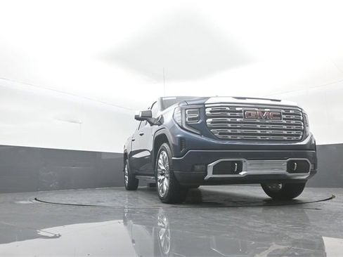 Used 2022 GMC Sierra 1500 Denali w/ Denali Reserve Package image 34