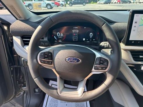 New 2025 Ford Explorer Active w/ Active Comfort Package image 19