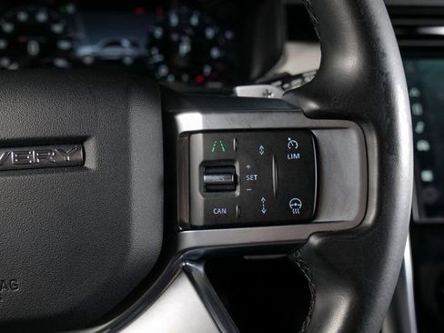 Used 2023 Land Rover Discovery S R-Dynamic image 18