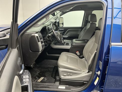 Used 2019 Chevrolet Silverado 3500 LTZ w/ Duramax Plus Package image 3