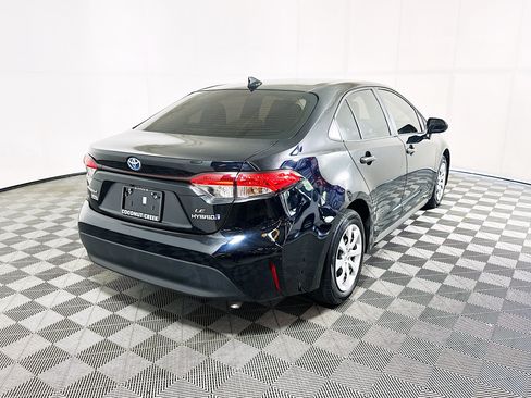 Used 2024 Toyota Corolla LE FWD image 3