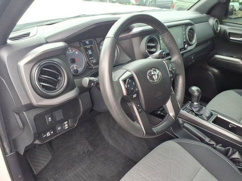 Certified 2021 Toyota Tacoma TRD Sport AWD/4WD image 7