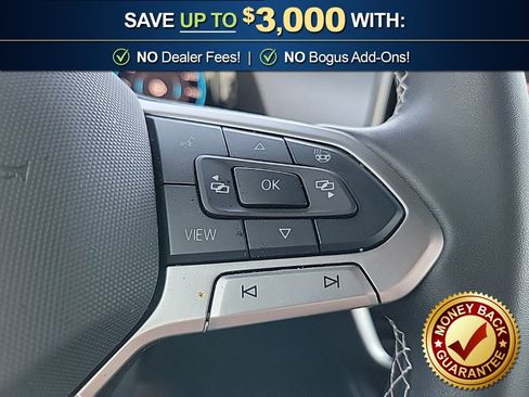 Used 2024 Volkswagen Atlas Cross Sport SE image 27