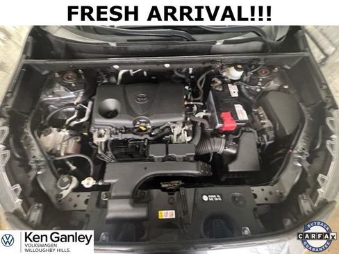 Used 2019 Toyota RAV4 LE w/ Carpet Mat Package image 10