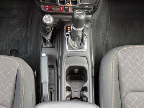 Used 2024 Jeep Gladiator Mojave w/ Convenience Group image 20