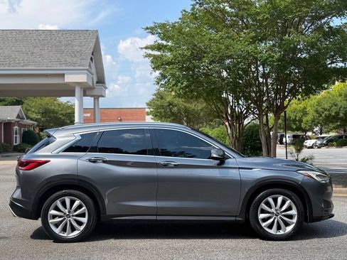 Used 2019 INFINITI QX50 Essential w/ Premium Heat Package FWD image 6