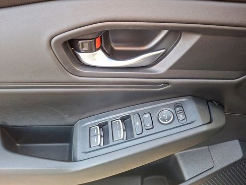 Used 2025 Honda Accord SE image 13