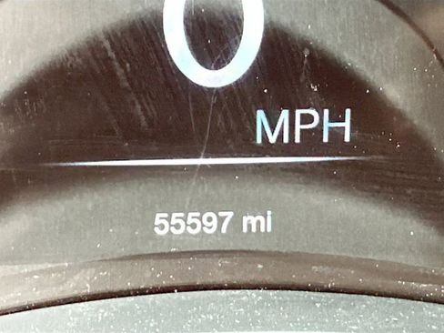 Used 2018 Jeep Grand Cherokee Altitude AWD/4WD image 13
