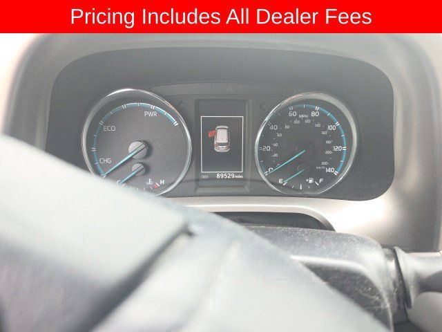 Used 2017 Toyota RAV4 XLE w/ Convenience Package AWD/4WD image 9