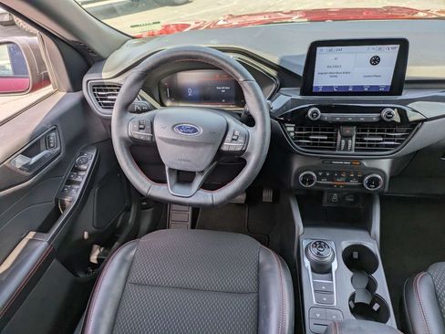 Used 2025 Ford Escape ST-Line FWD image 17