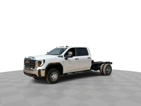 New 2026 GMC Sierra 3500 Pro w/ Convenience Package image 4