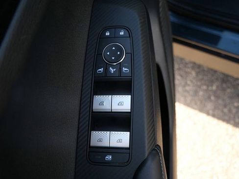 Used 2025 Mitsubishi Outlander SE AWD/4WD image 16