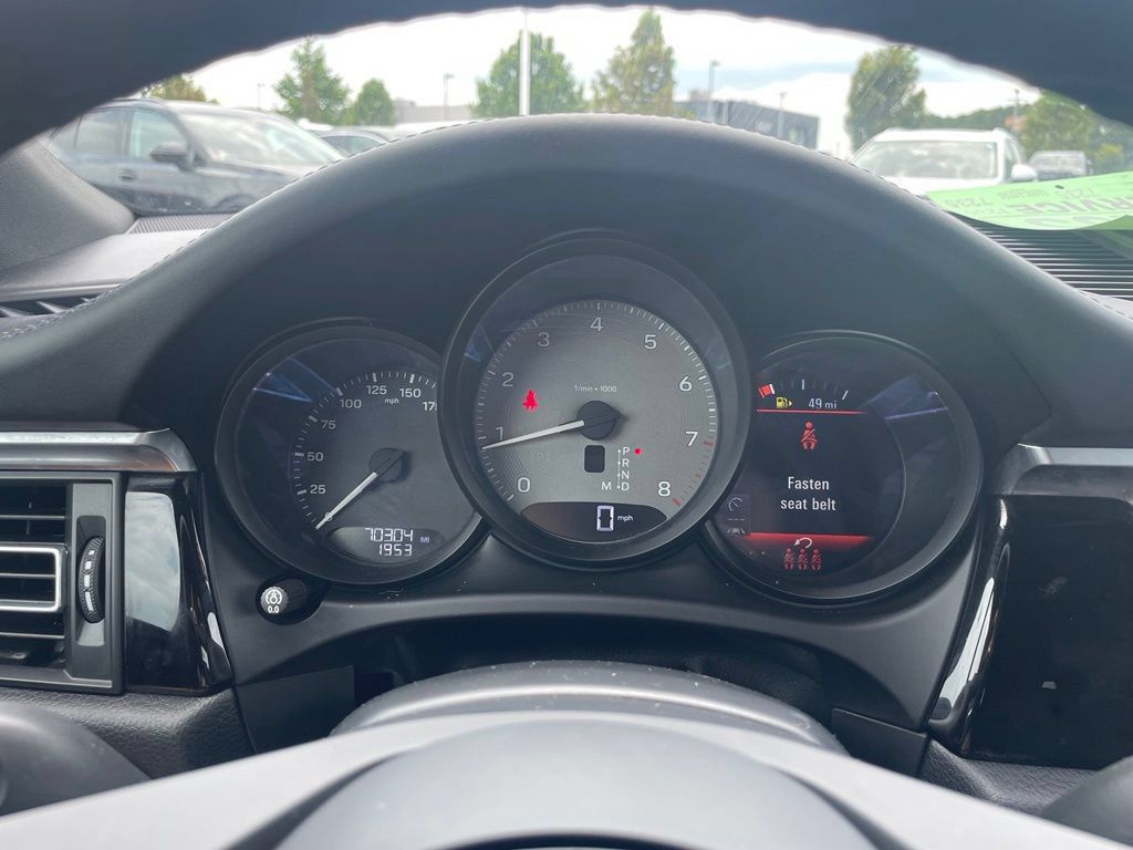 Used 2022 Porsche Macan S AWD/4WD image 6