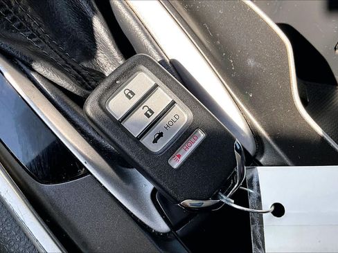 Used 2018 Honda Accord Sport image 14