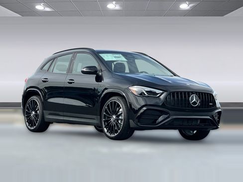 New 2026 Mercedes-Benz GLA 35 AMG 4MATIC image 6