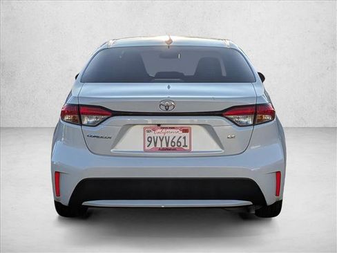 Used 2022 Toyota Corolla LE image 7