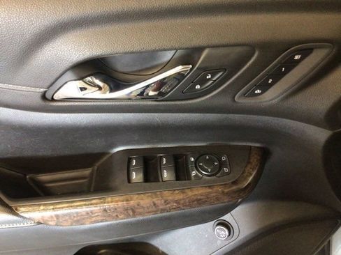 Used 2020 GMC Acadia Denali w/ Trailering Package AWD/4WD image 17