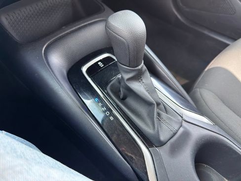 Used 2024 Toyota Corolla LE FWD image 39