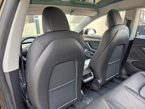 Used 2022 Tesla Model 3 RWD image 33
