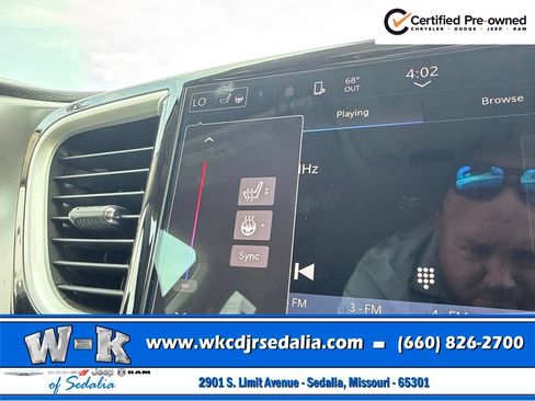 Certified 2023 Chrysler Pacifica Touring-L FWD image 44