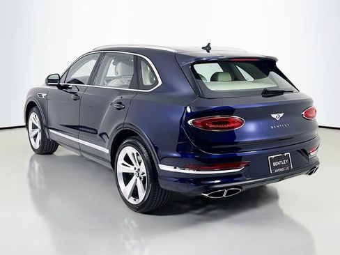 New 2026 Bentley Bentayga AWD/4WD image 5