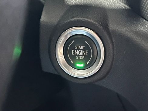 Used 2021 Chevrolet TrailBlazer RS w/ Convenience Package image 21