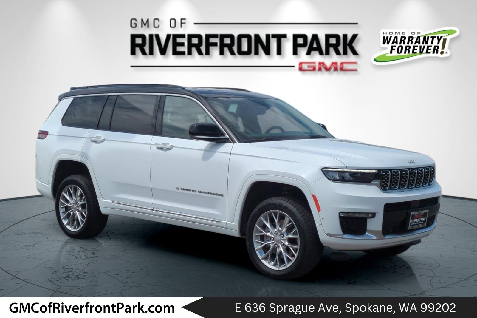 Used 2024 Jeep Grand Cherokee L Summit w/ Advanced Protech Group IV AWD/4WD image 1