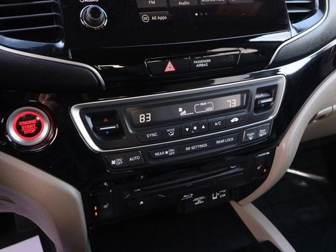 Used 2022 Honda Pilot Touring image 18