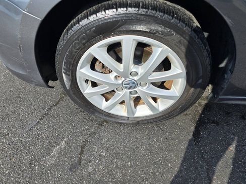 Used 2013 Volkswagen Jetta SE FWD image 10