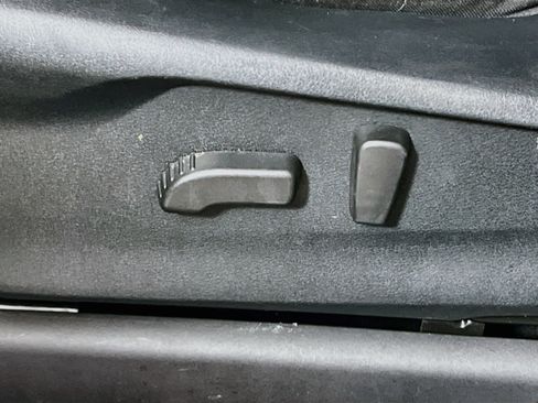 Used 2019 Subaru Ascent Premium AWD/4WD image 15