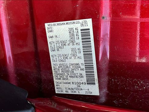 Used 2021 Nissan Rogue S image 33