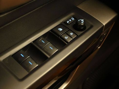 Used 2024 Toyota Tundra Limited AWD/4WD image 23