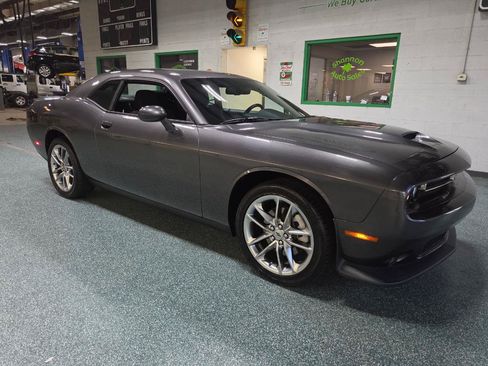 Used 2022 Dodge Challenger GT AWD/4WD image 4