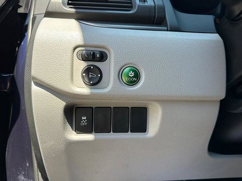 Used 2016 Honda Pilot LX image 19