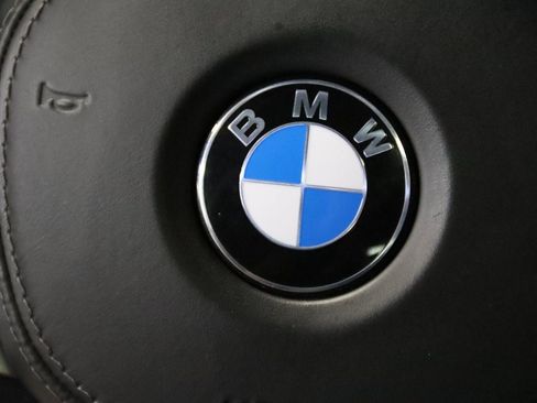 Used 2024 BMW X7 M60i image 43