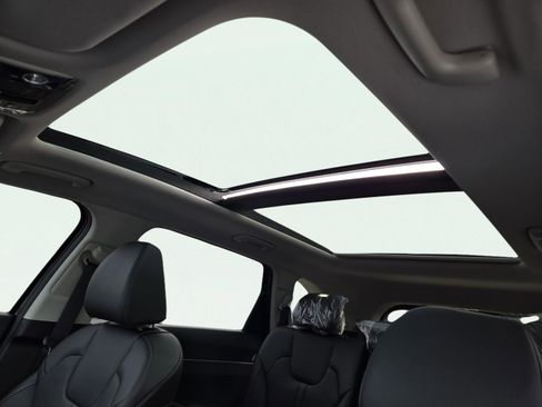 New 2026 Kia Sorento S image 21