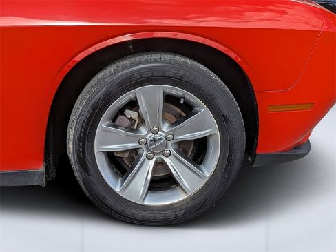 Used 2020 Dodge Challenger SXT image 11