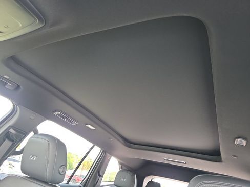 New 2026 Buick Enclave Sport Touring w/ Power Package FWD image 31