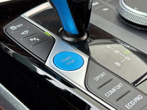 Used 2023 BMW i4 eDrive35 w/ Premium Package image 32