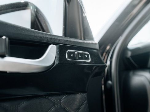 Used 2022 Hyundai Palisade Calligraphy image 18