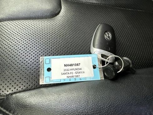 Used 2022 Hyundai Santa Fe SEL w/ Convenience + Premium Package FWD image 32
