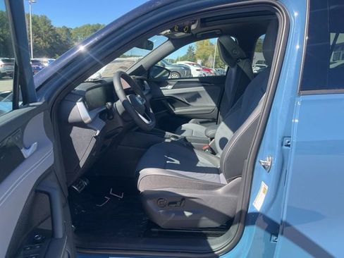 New 2026 Volkswagen Tiguan SE R-Line image 18