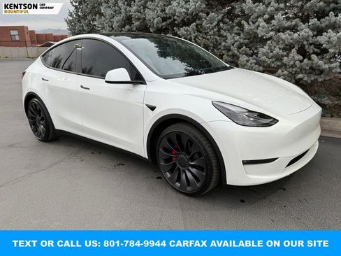 Used 2023 Tesla Model Y Performance image 12