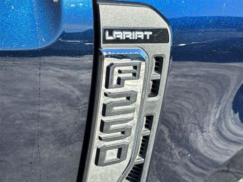 Used 2023 Ford F250 Lariat w/ FX4 Off-Road Package image 9