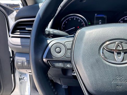 Used 2023 Toyota Camry SE w/ Convenience Package FWD image 23