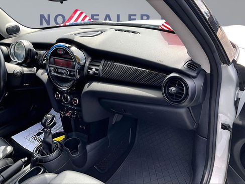 Used 2016 MINI Cooper S image 25