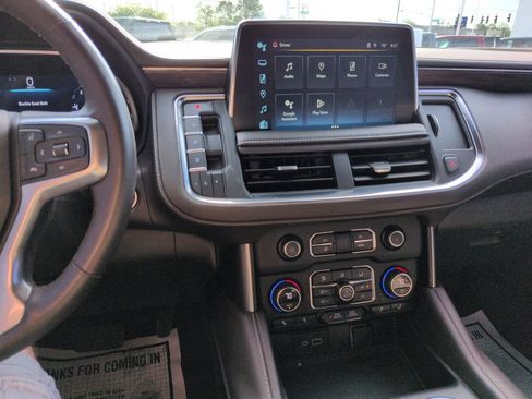 Used 2023 Chevrolet Tahoe LT w/ Luxury Package AWD/4WD image 17