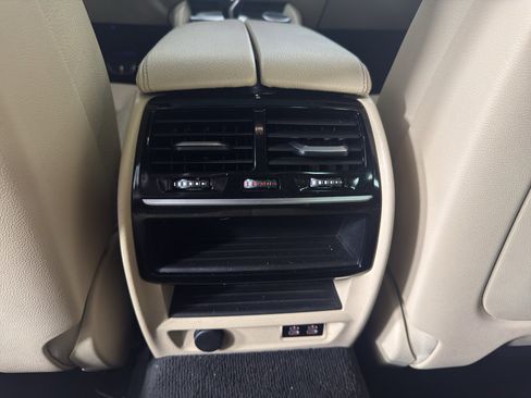 Used 2020 BMW 540i w/ M Sport Package RWD image 33