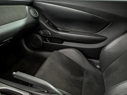 Used 2015 Chevrolet Camaro Z/28 RWD image 29